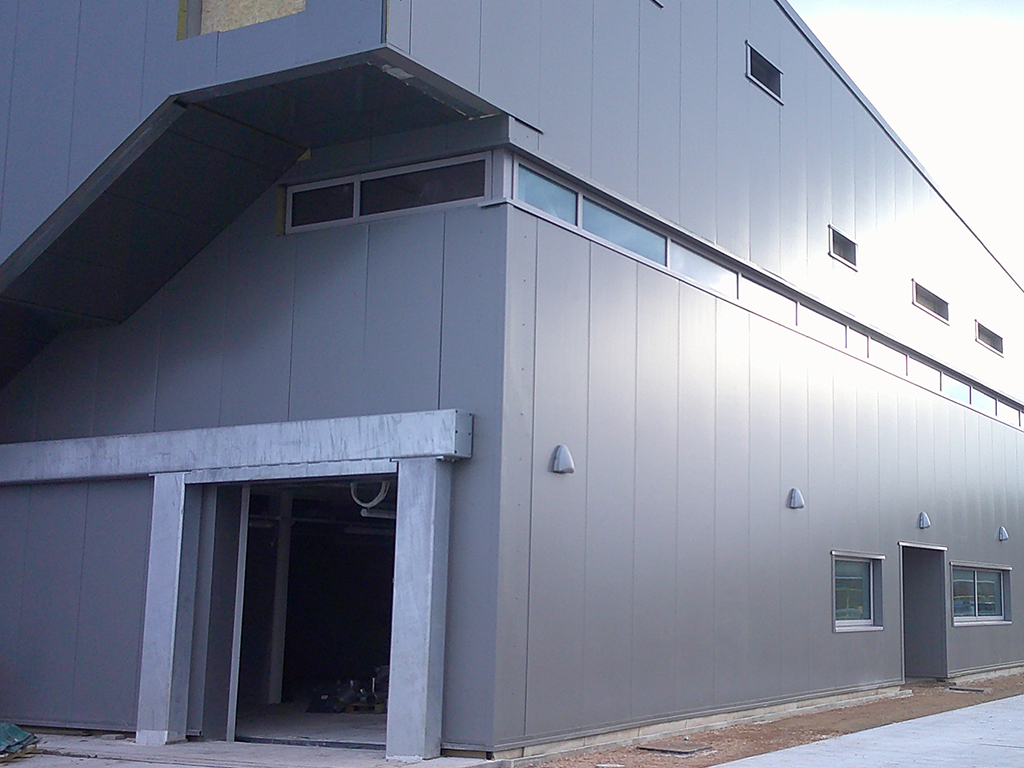 Featured Image for Moray steel supplier supports construction of UK E-7 Wedgetail facilities